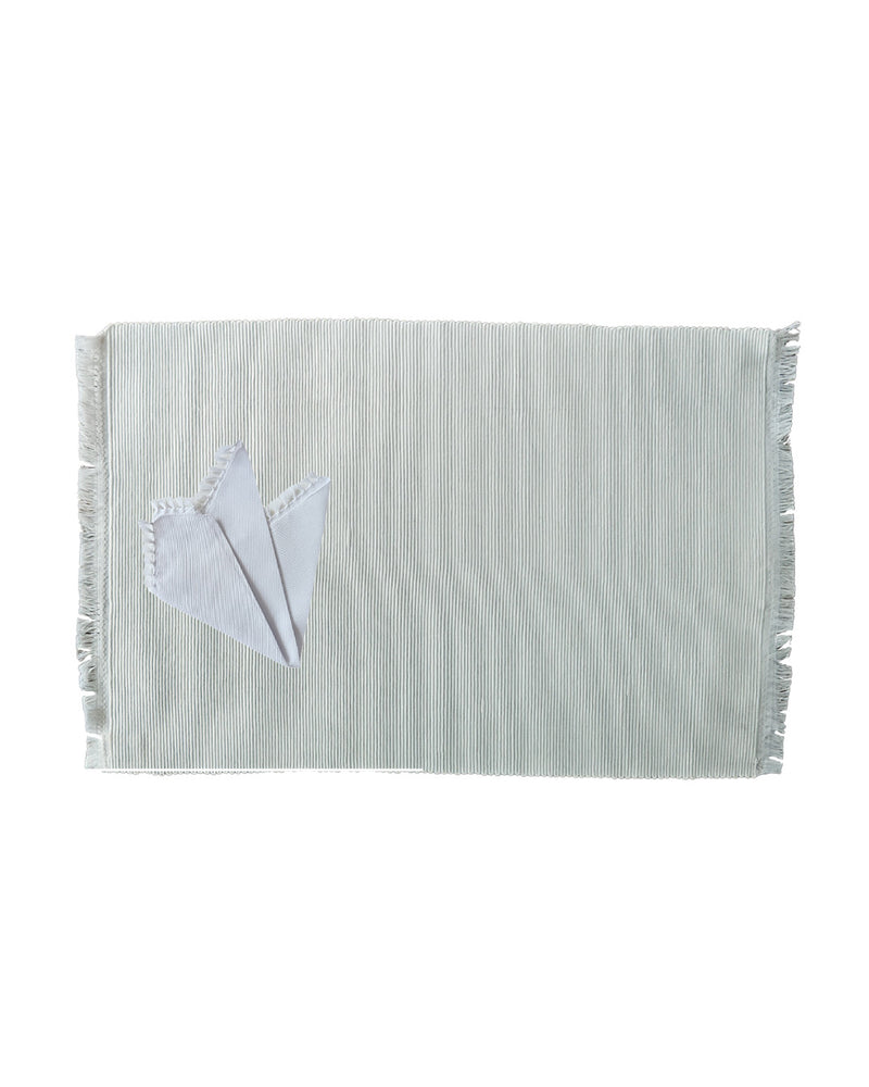 Solid Lepanto Placemats with Solid Napkins